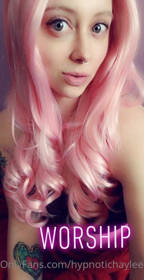 Goddesshaylee pornographic model image