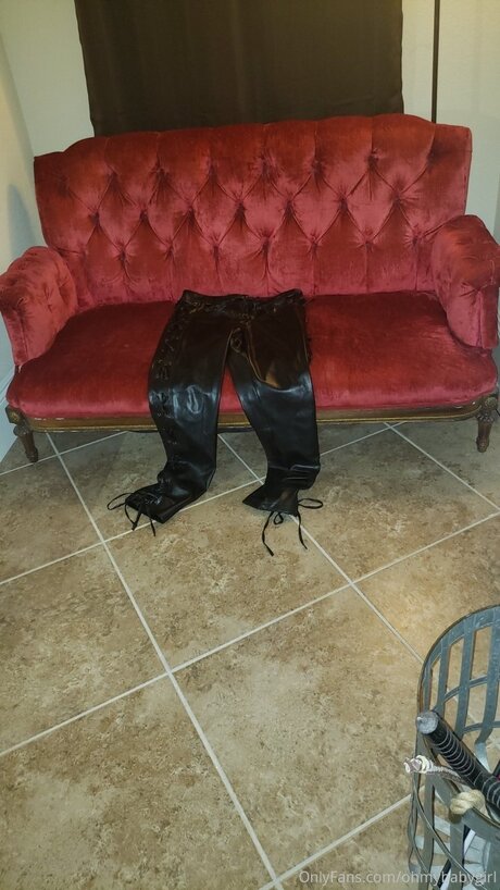 Ohmybabygirl model nude gallery