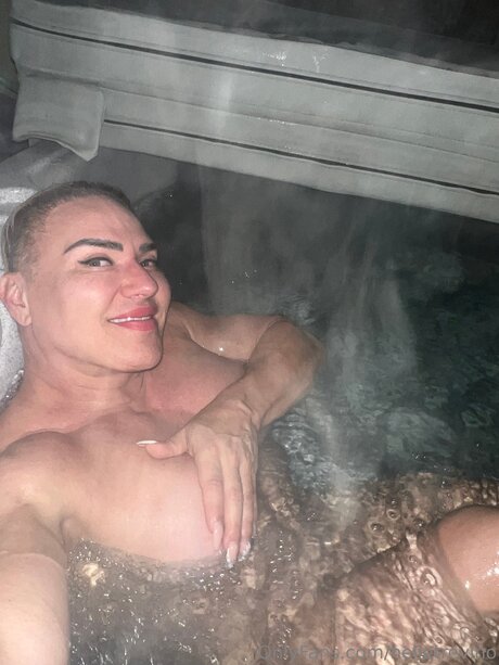 Helletrevino nude star img