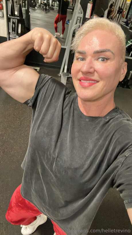 Helletrevino pornstar top photos