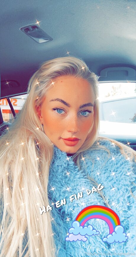 Maanwifree top actress image