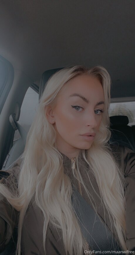 Maanwifree pretty pornstar picture