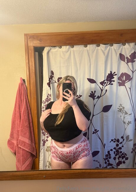 Naughtymama2 0 high quality star pic