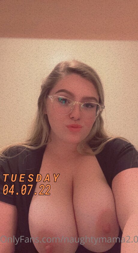 Naughtymama2 0 model nude picture