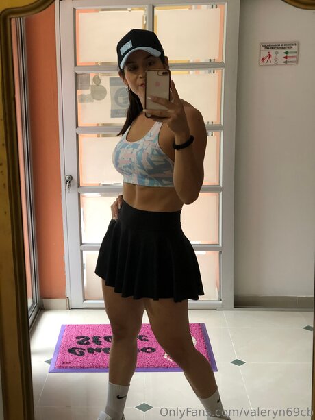 Valeryn69cb naked actress picture