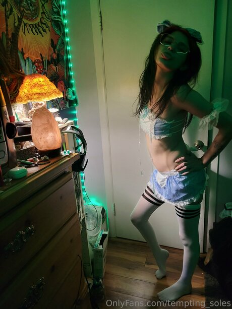 Tempting Soles pornographic model images