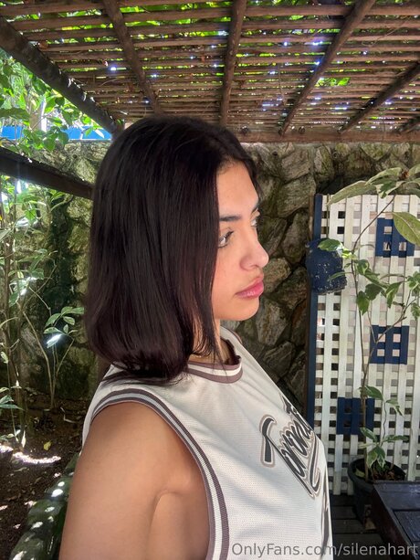 Silenahart xxx model photo