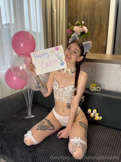 Thatangelinaelfie star free pic