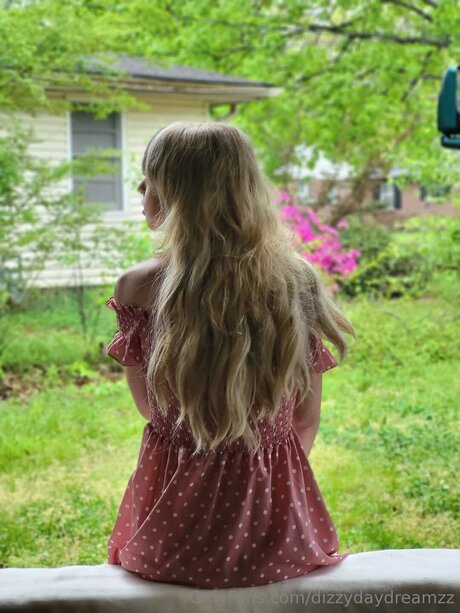 Dizzydaydreamzz hot star pics