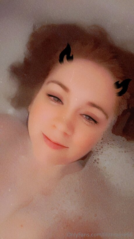 Lilithraine66 nudes star image
