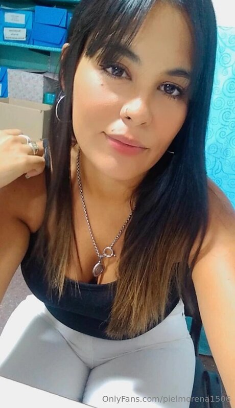 Pielmorena1506 high quality actress photo