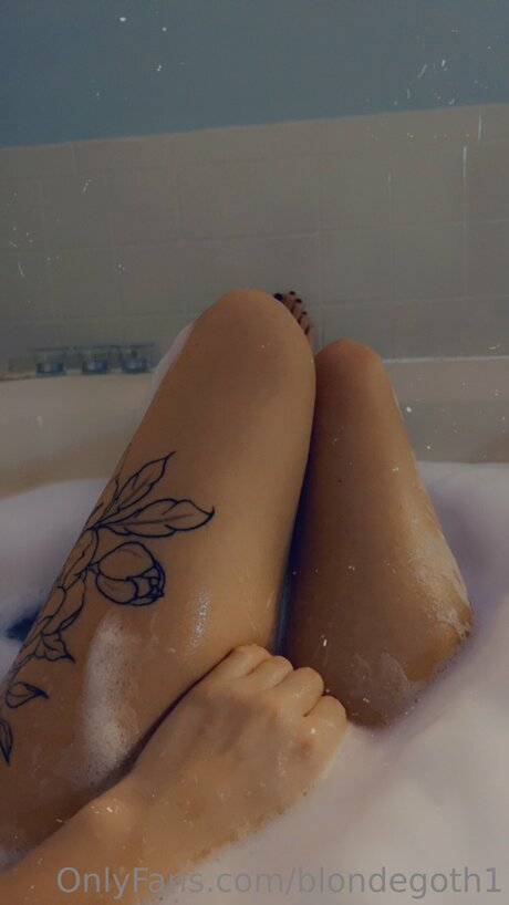 Blondegoth1 erotic actress images