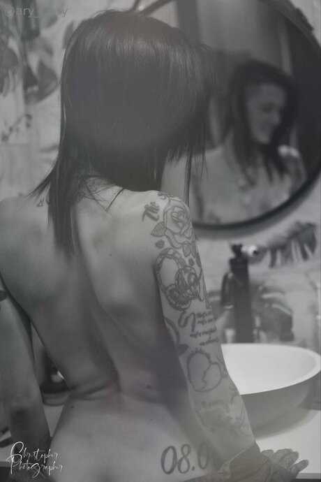 teen solo onlyfans pornographic images