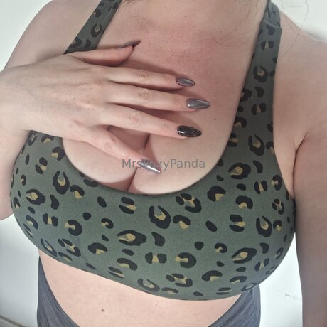 Mrsfoxypanda free actress pictures