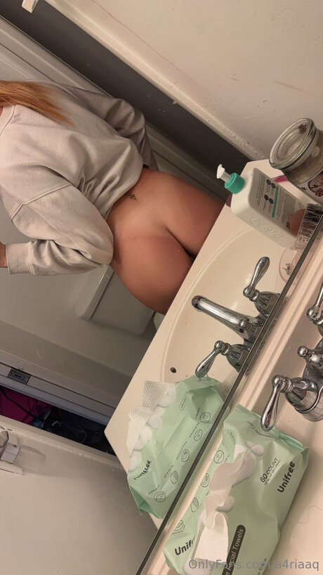 Itsariellexxx adult actress pictures