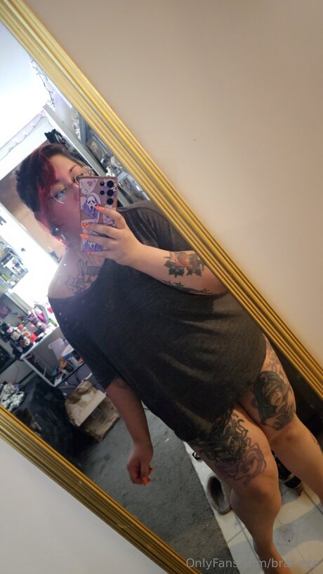 Bigtiddygothmommyuwu pretty star pics