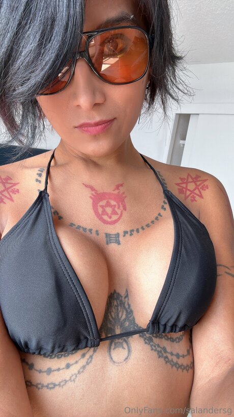 Salandersg high quality model photo