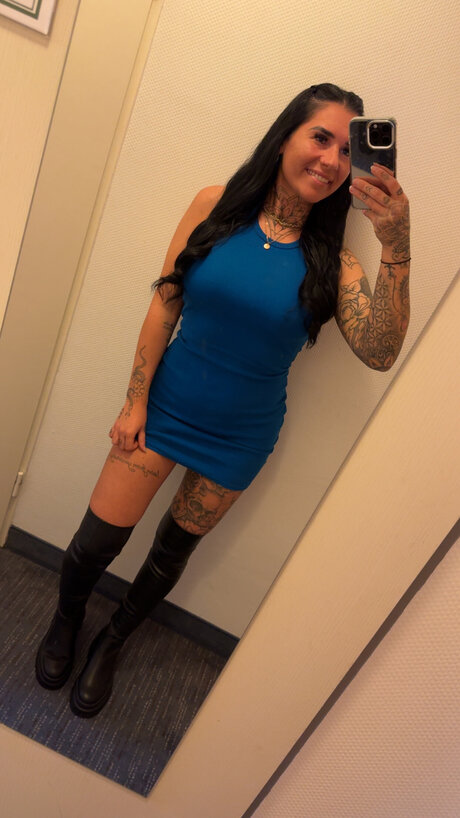 Justineblack star porn pictures