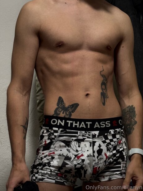 Dilanyn model beautiful galleries