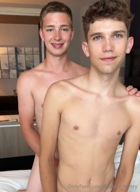 Hunter Henry sex model pics