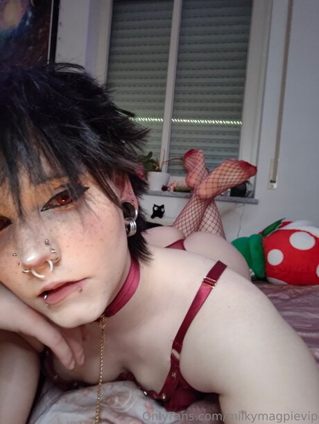 Milkymagpievip pornstar sex picture