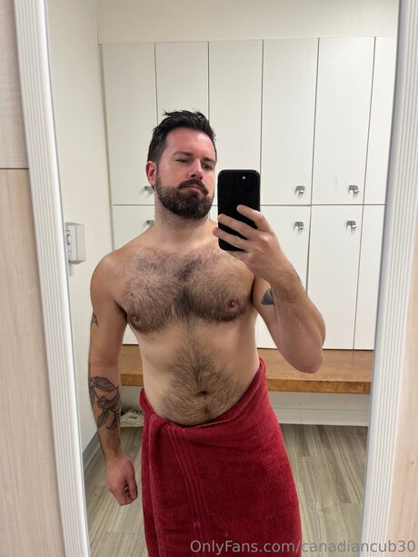 Canadiancub30 model erotic photos