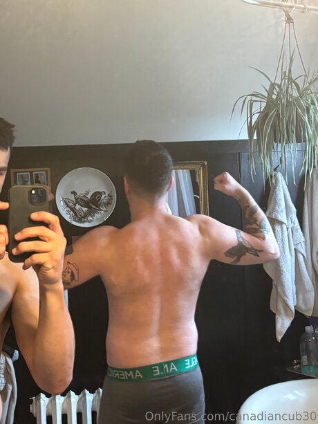 Canadiancub30 pornstar hot img