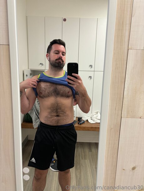 Canadiancub30 beautiful model pics