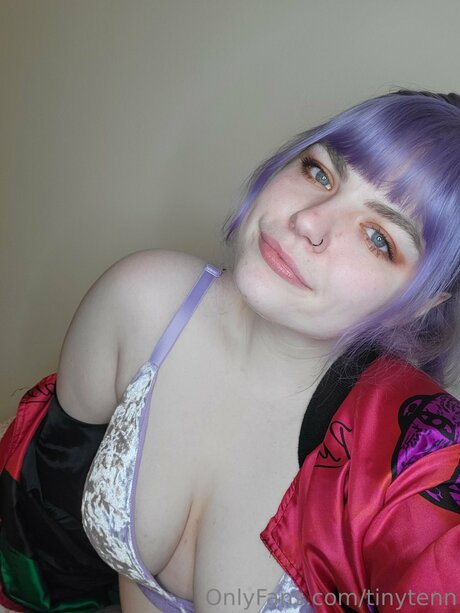 Tinytenn free model photo