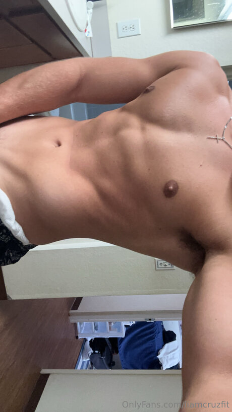 Liamcruzfit star xxx picture