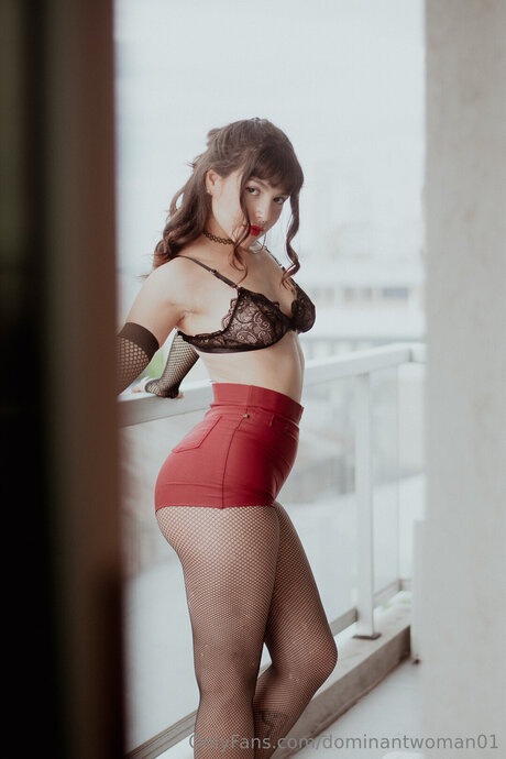 Emmaa Of nice model image