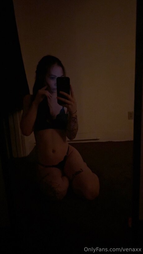 Venaxx hd model photo