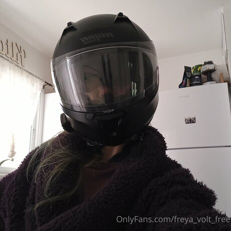 Freya Volt Free erotic model pictures