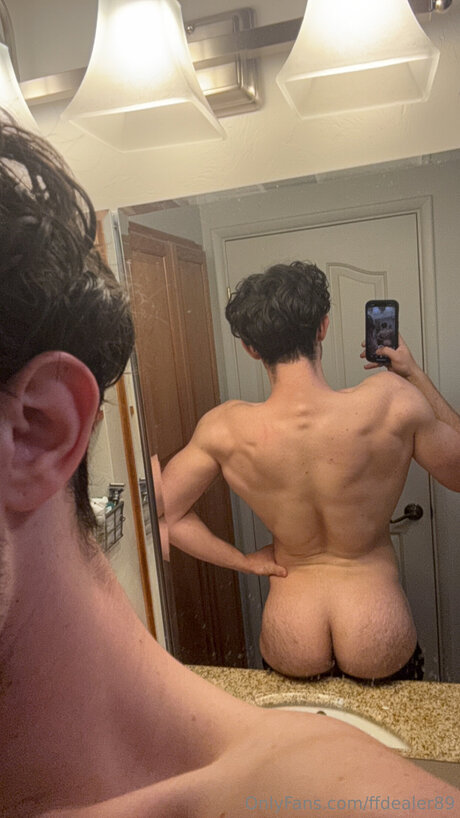 Ffdealer89 nude model pic