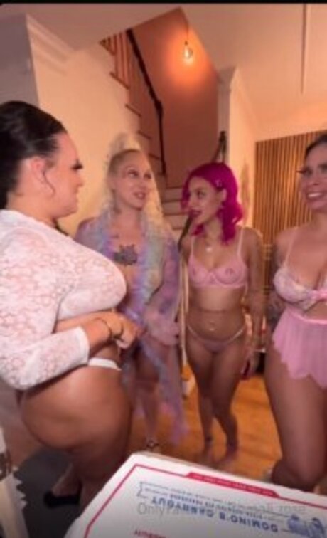 Somali Rose star images