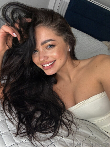 Sky Me model perfect photos