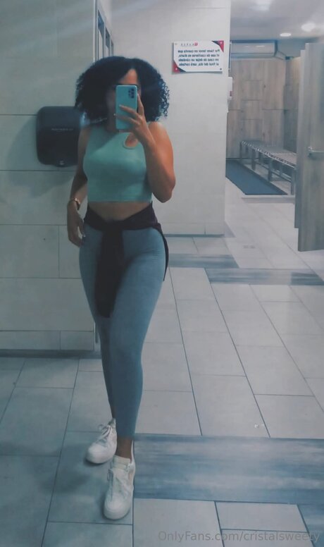 Cristalsweety model sex images