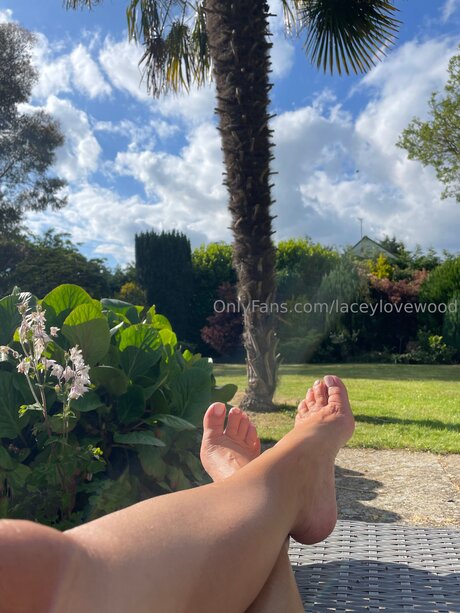 Laceylovewood model pornographic pic