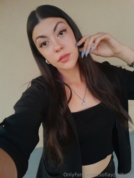 Sofiayourbaby nude model gallery