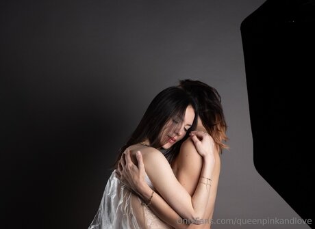 Queenpinkandlove model high quality img