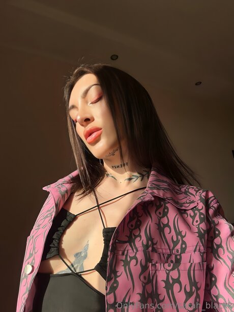 Sarah Blackk nude pornstar photo