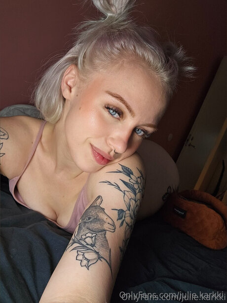 Julie Karkki best model picture