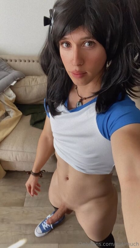 Putimuch star sex pics