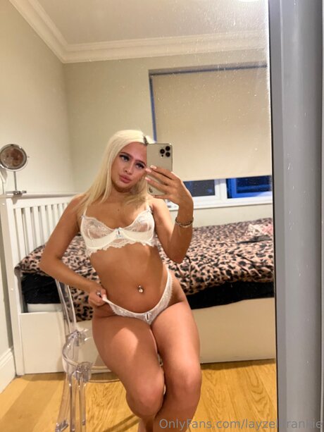 Layzellfrankie model hot img