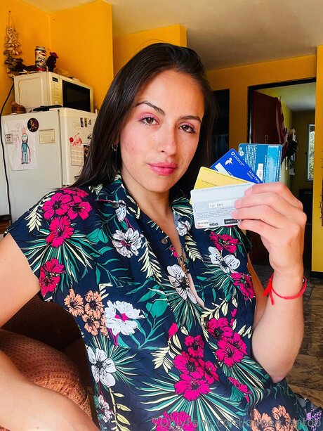 Queen Antoo nice pornstar img