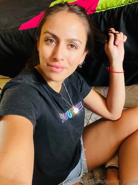 Queen Antoo pornstar art image