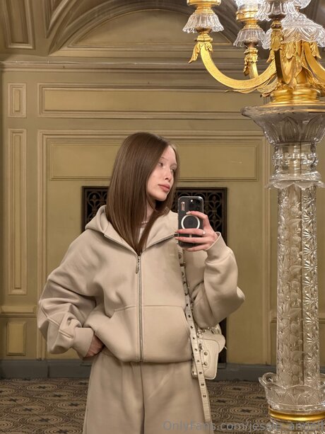 Jessie Angell star top img