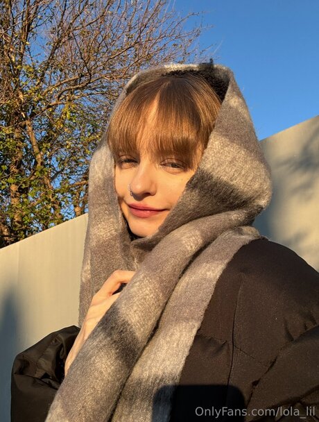 Lola Lil pornstar top gallery