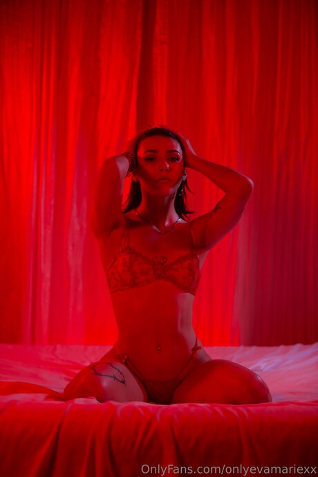 Onlyevamariexx beautiful actress archive