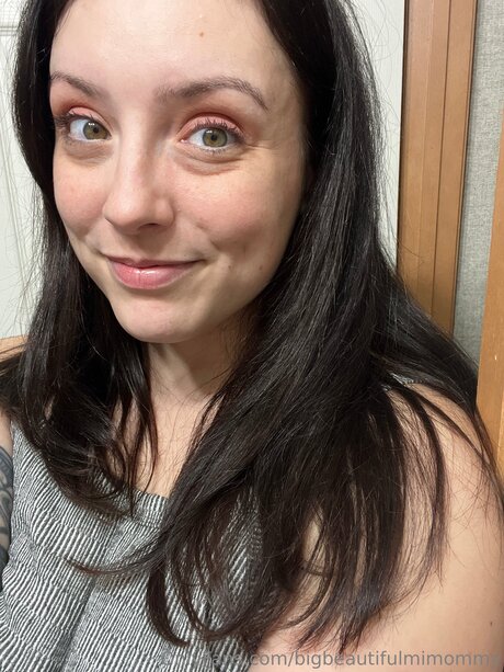 Bigbeautifulmimommy exclusive pornstar photos